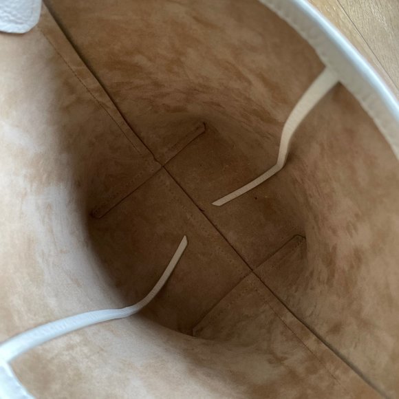 The Row Small Ivory Park Tote - Picture 6 of 7